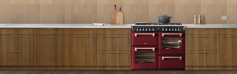 BEL-Short Banner-1920 x 600-Colour Boutique-Garnet Red